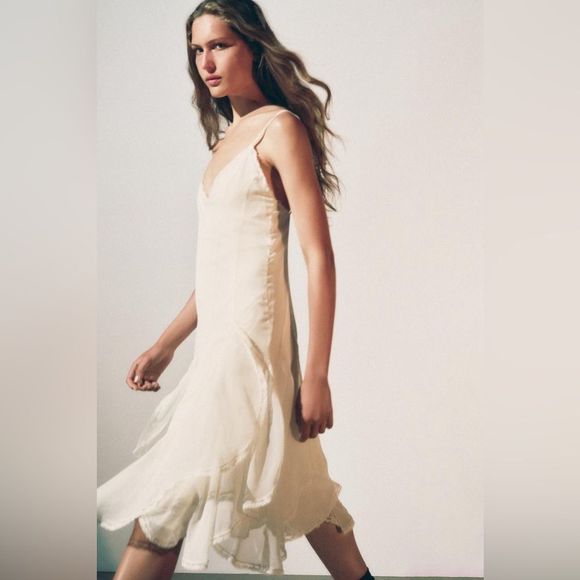 FINAL SALE ZARA NWT RUFFLED LACE MIDI DRESS ZW COLLECTION in Cream Size M Boho - Picture 8 of 15